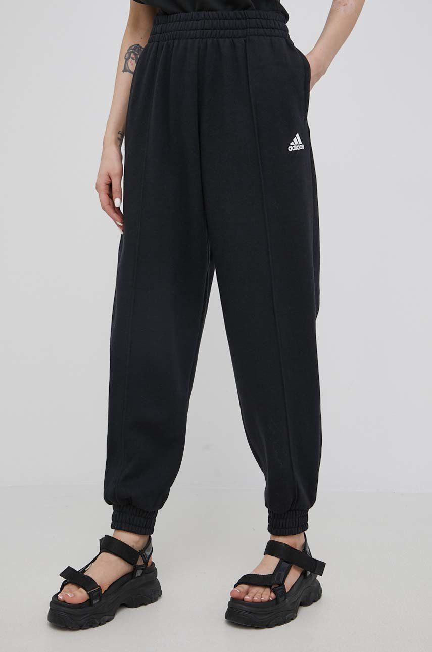 Adidas Pantaloni HD6768 Femei, Culoarea Negru, Neted Dama, Tricotaj